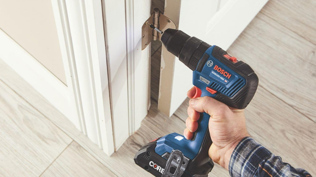 Bosch GXL18V-240B22 18V 2-Tool Combo Kit with 1/2 In. Hammer Drill/Driver, Two-In-One 1/4 In. and 1/2 In. Bit/Socket Impact Driver/Wrench and (2) 2 Ah Standard Power Batteries