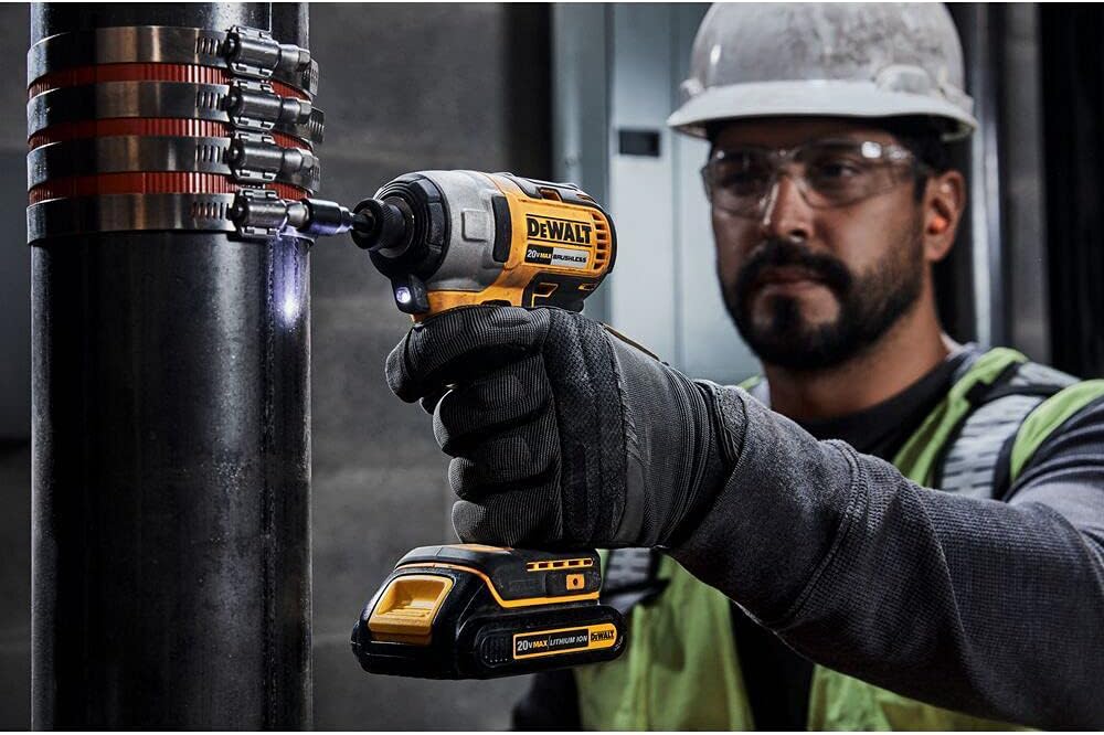 DEWALT 20V MAX Power Tools Combo Kit, Cordless, (2) Batteries, Charger & Bag (DCK476D2)