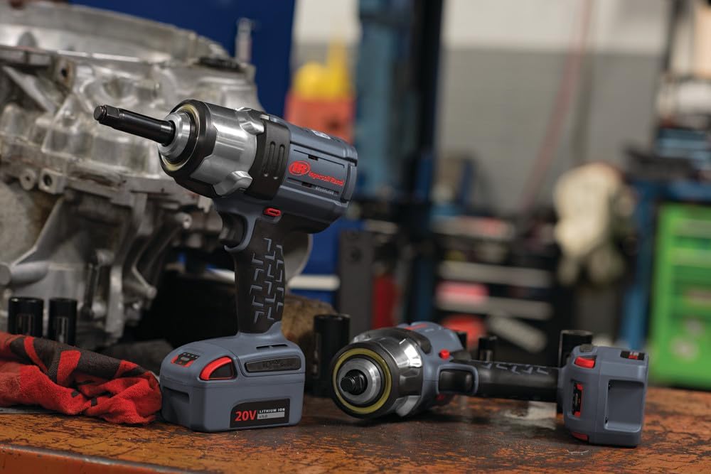 Ingersoll Rand IQV20-K201 Cordless Impact Wrench Combo Kit w/ W7152 1/2' High Torque Impact Wrench, W5133 3/8' Compact Impact Wrench, 2 Batteries, Universal Charger and Tool Bag