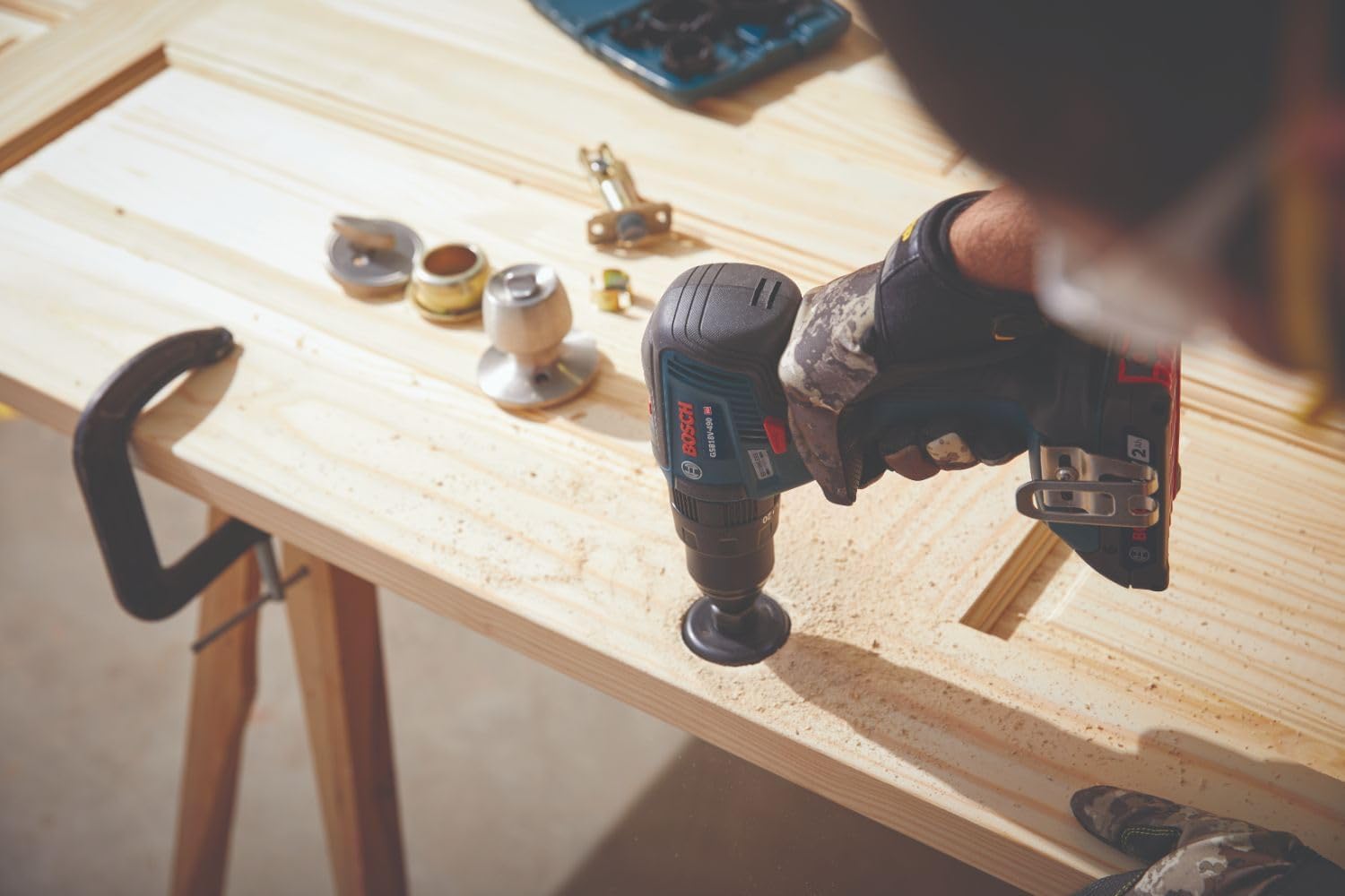 Bosch GXL18V-240B22 18V 2-Tool Combo Kit with 1/2 In. Hammer Drill/Driver, Two-In-One 1/4 In. and 1/2 In. Bit/Socket Impact Driver/Wrench and (2) 2 Ah Standard Power Batteries