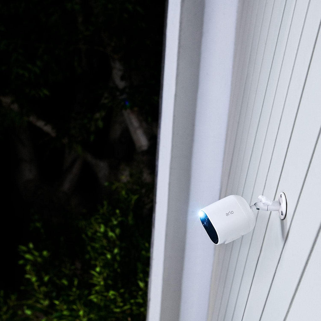 Arlo Essential Spotlight 4 Cameras + 1 Solar Panel, Motion Only Alert Type