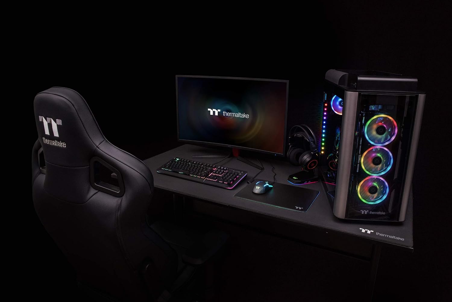 Thermaltake Tt Gaming Level 20 Gt Battlestation Computer Gaming Desk, Adjustable Heights, Scratch Resistant Surface, Full-Sized Desk Mat, GD-LBS-BRHANX-01 , Black