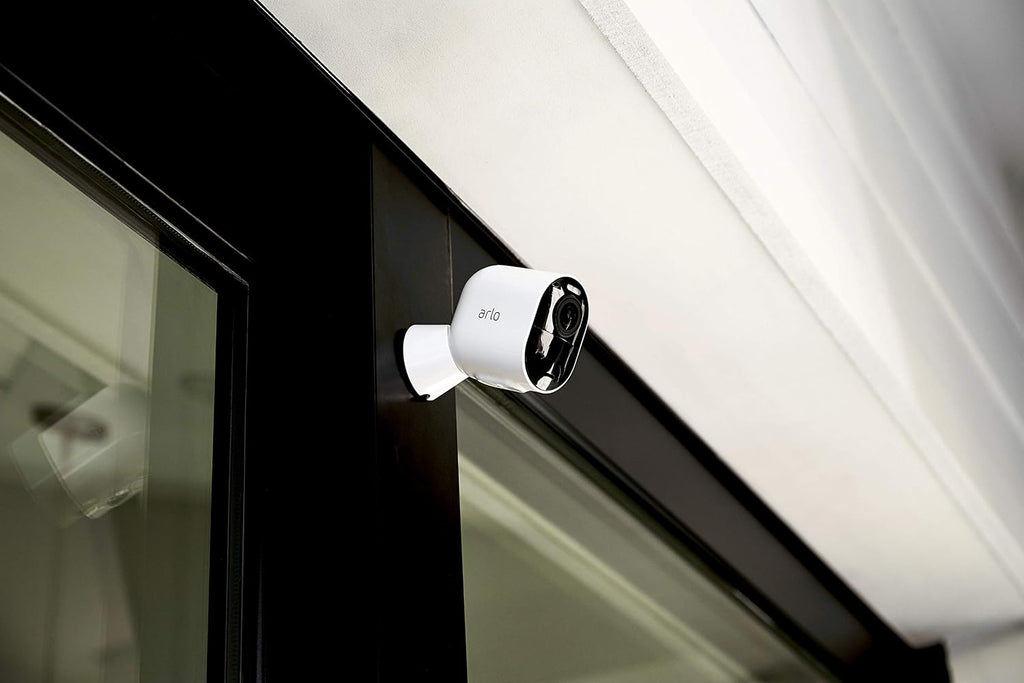 Arlo VMK5140-100NAS Ultra - 4K UHD Wire-Free Security Camera, Color Night Vision, Spotlight, 2-Way Audio, Indoor/Outdoor | with Arlo Video Doorbell