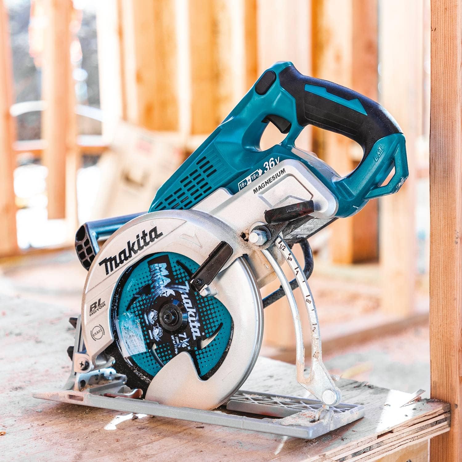 Makita XT295PT 18V LXT® Lithium-Ion Brushless Cordless 2-Pc. Combo Kit (5.0Ah)