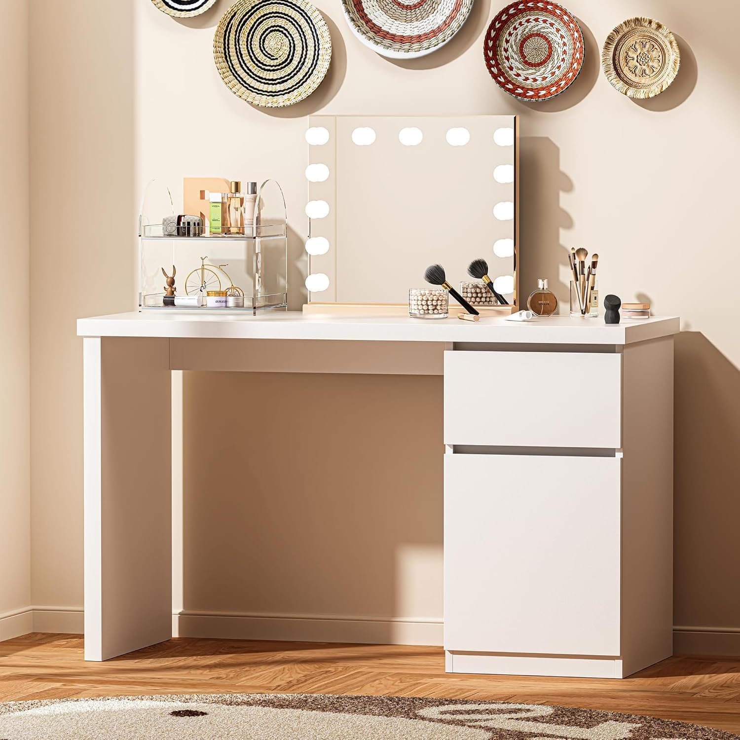 furtble White Desk with Drawers, 47 Inch Small Cute Desk for Bedroom, Home Office PC Desks Workstation Study Table Desks with Storage, White