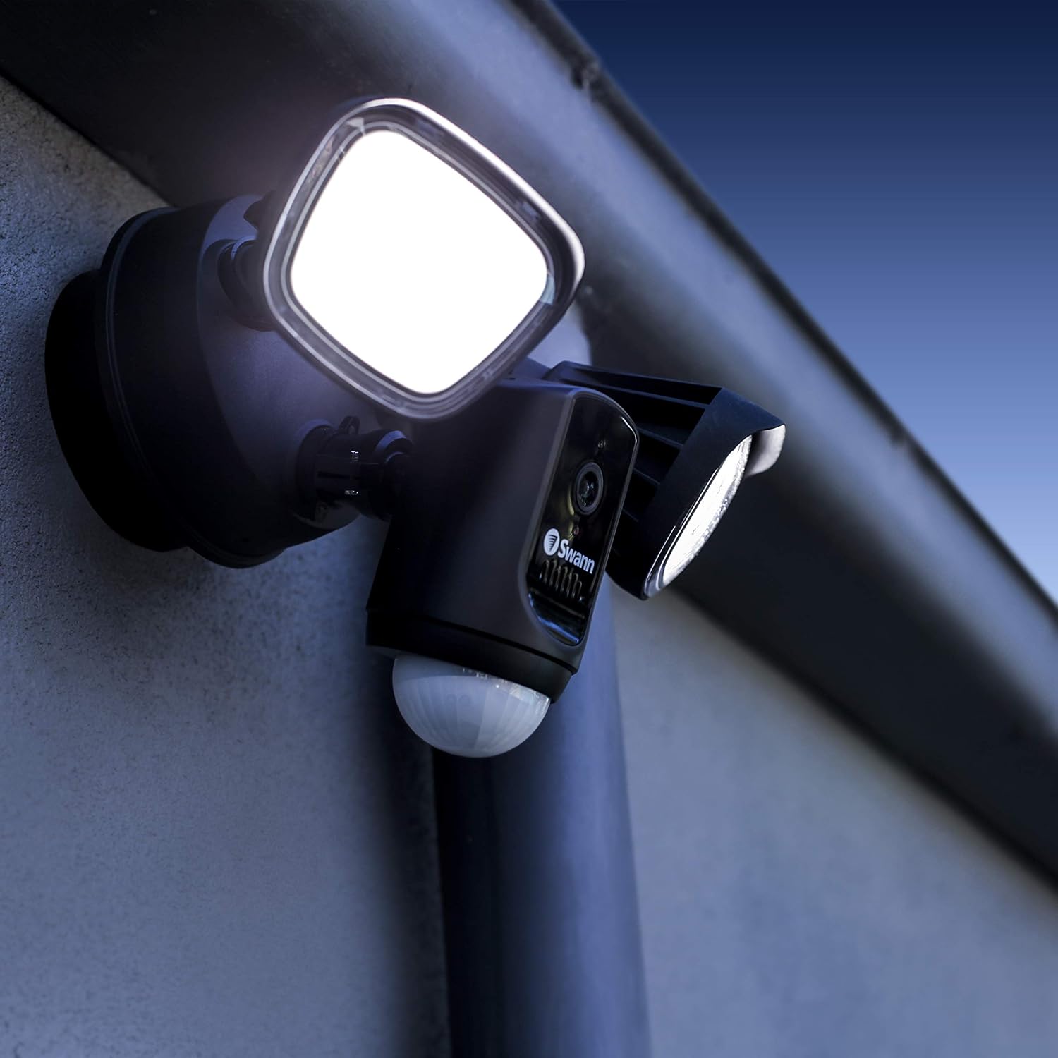 Swann Wi-Fi 1080p Waterproof Motion Activated FloodLight Camera with Night Vision, Heat Sensing, 2-Way Talk, Dimmable 2400 Lumens, Wide 125 Degree Viewing, Free Cloud & Local Recording