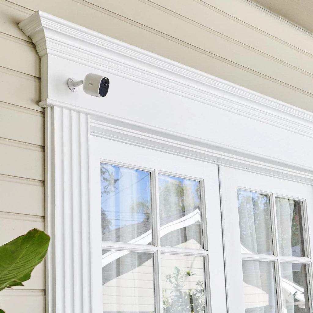 Arlo Essential Spotlight 4 Cameras + 1 Solar Panel, Motion Only Alert Type