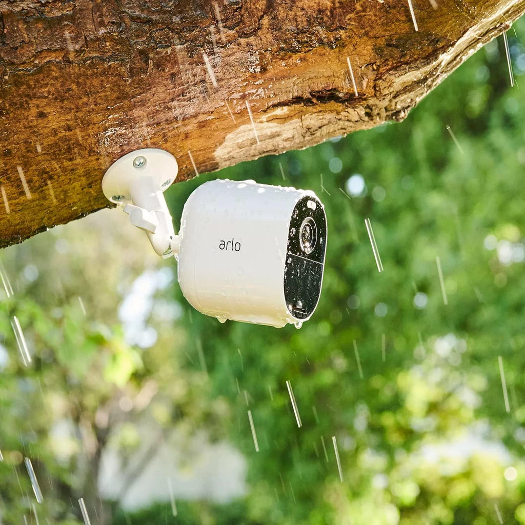 Arlo Essential Spotlight 4 Cameras + 1 Solar Panel, Motion Only Alert Type