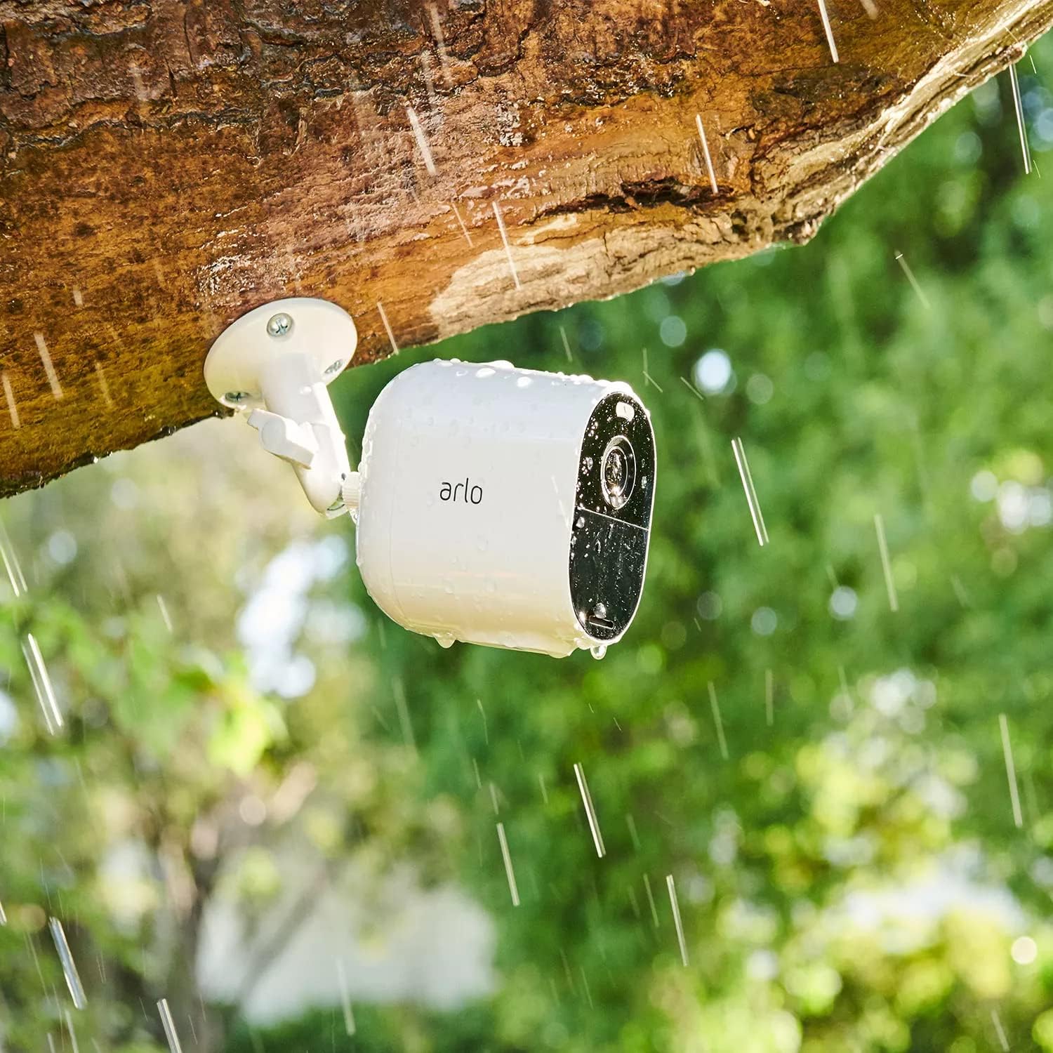 Arlo Essential Spotlight 4 Cameras + 1 Solar Panel, Motion Only Alert Type