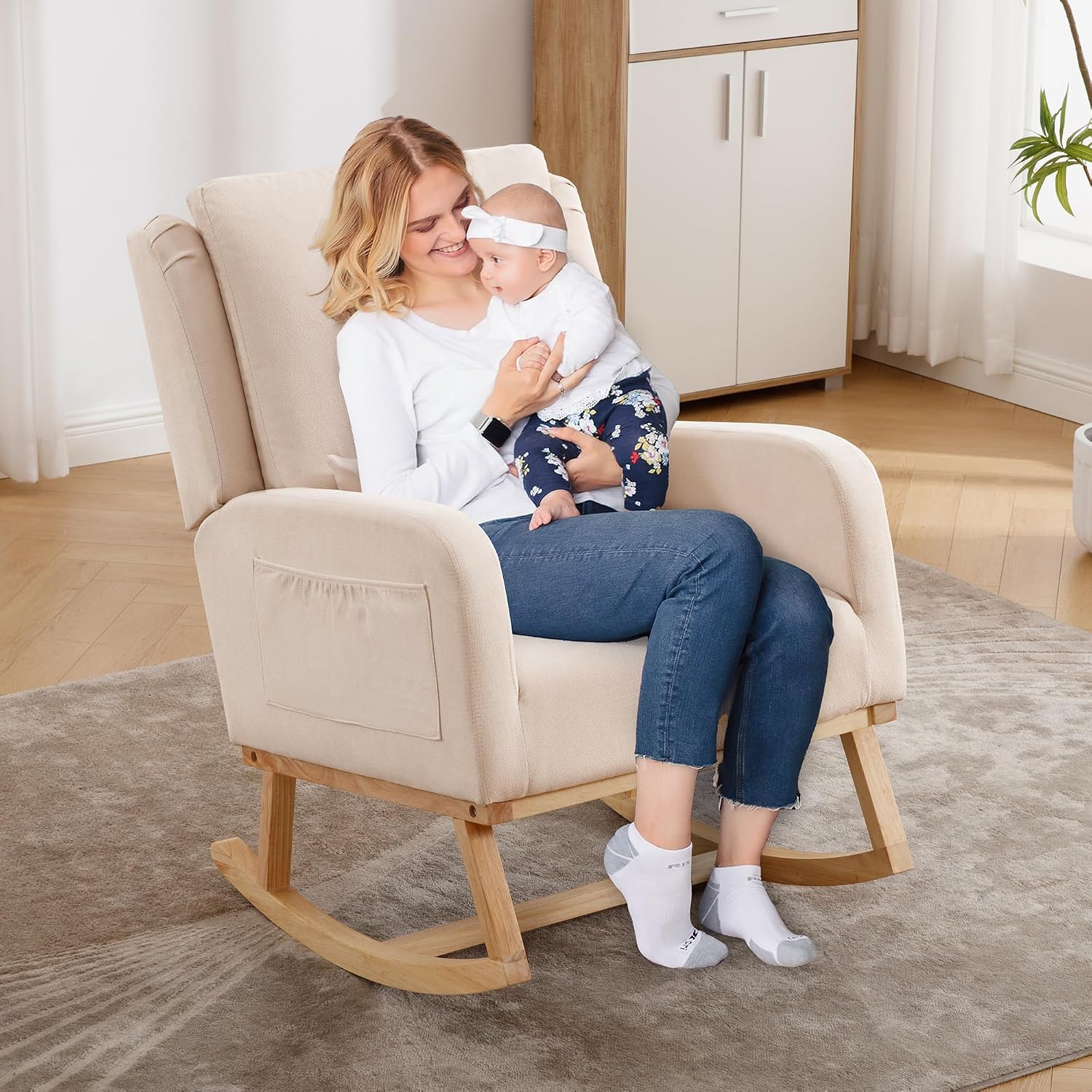 HCHAIRH Rocking Chair Nursery, Nursing Rocking Chairs with Lumbar Pillow, Comfy Modern Nursery Glider Rocker Morden Accent Rocking Chair for Mom Nursery, Living Room, Bedroom, Beige