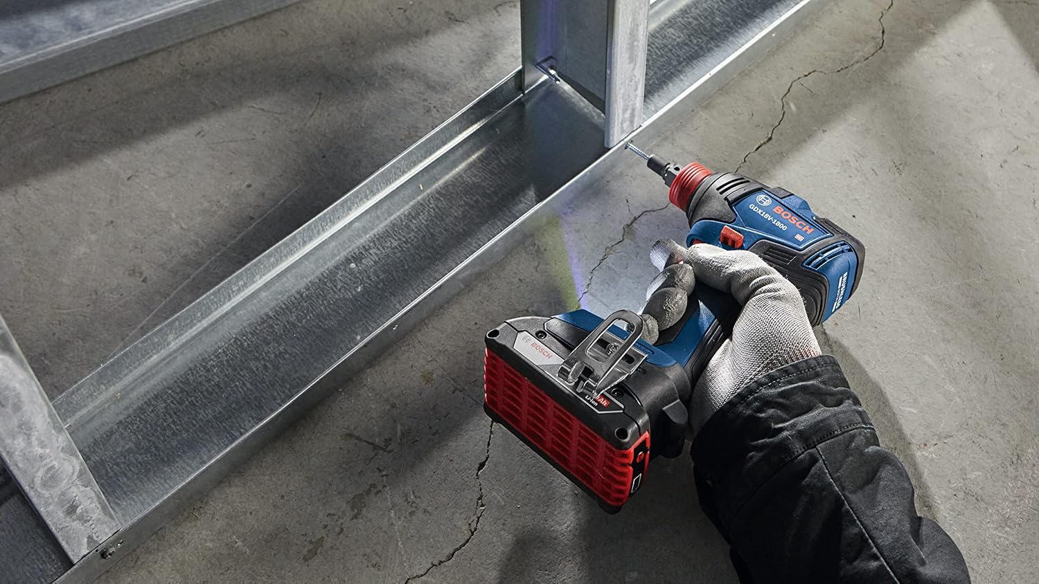 Bosch GDX18V-1800B12 18V Two-In-One 1/4 In. and 1/2 In. Bit/Socket Impact Driver/Wrench Kit with 2 Ah Standard Power Battery