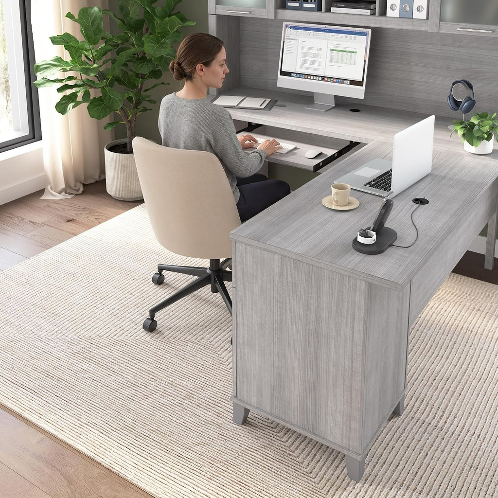 Bush Furniture Somerset L Shaped Desk with Hutch in Platinum Gray | Corner Computer Table with Drawers, Cabinets and Pullout Keyboard/Laptop Tray for Home Office
