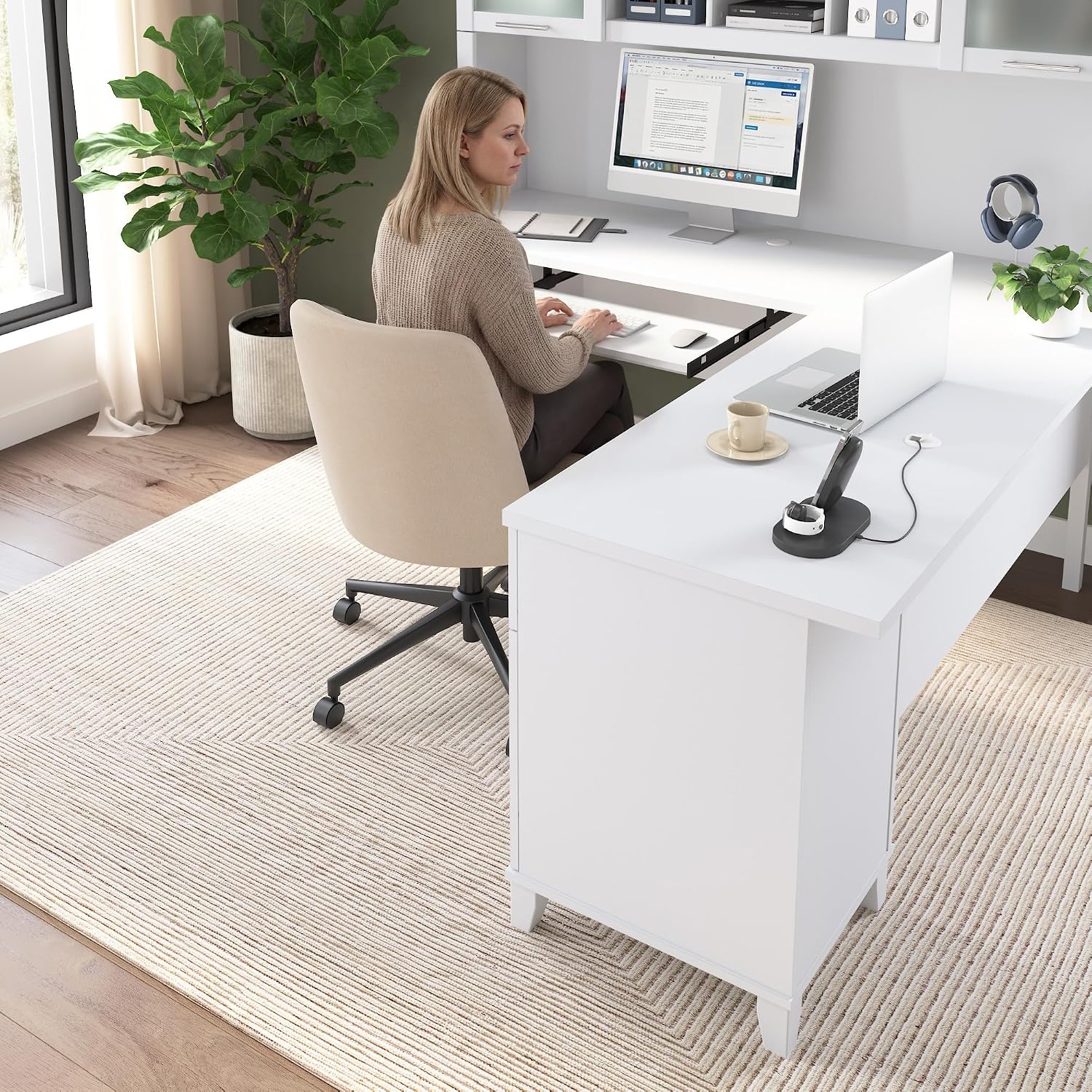 Bush Furniture Somerset L Shaped Desk with Hutch in White | Corner Computer Table with Drawers, Cabinets and Pullout Keyboard/Laptop Tray for Home Office